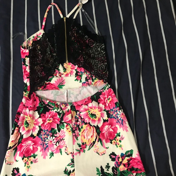 Romper - Picture 2 of 2